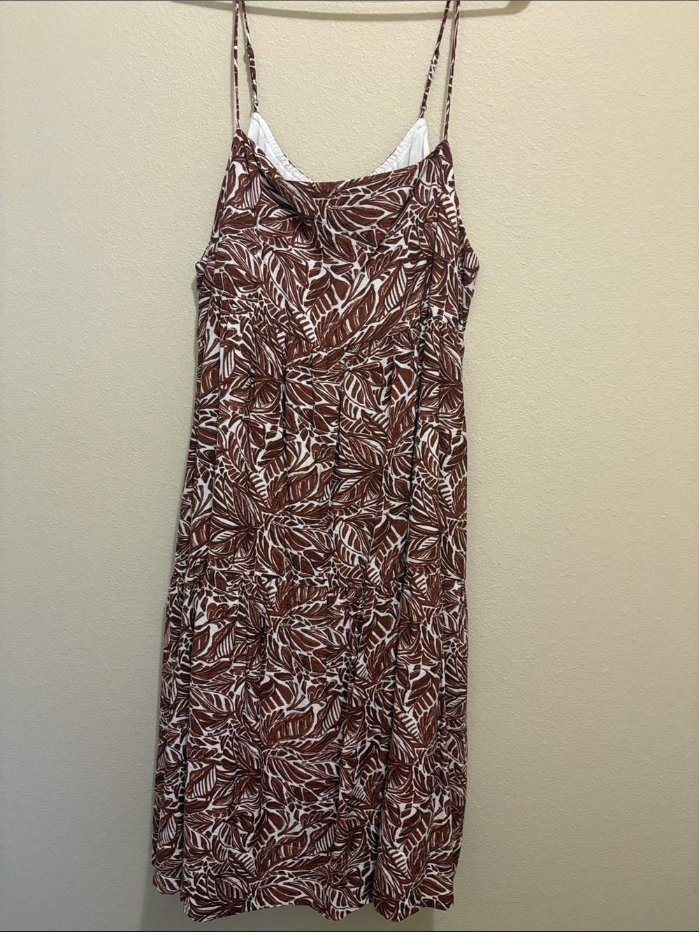 Brown and white tiered midi dress